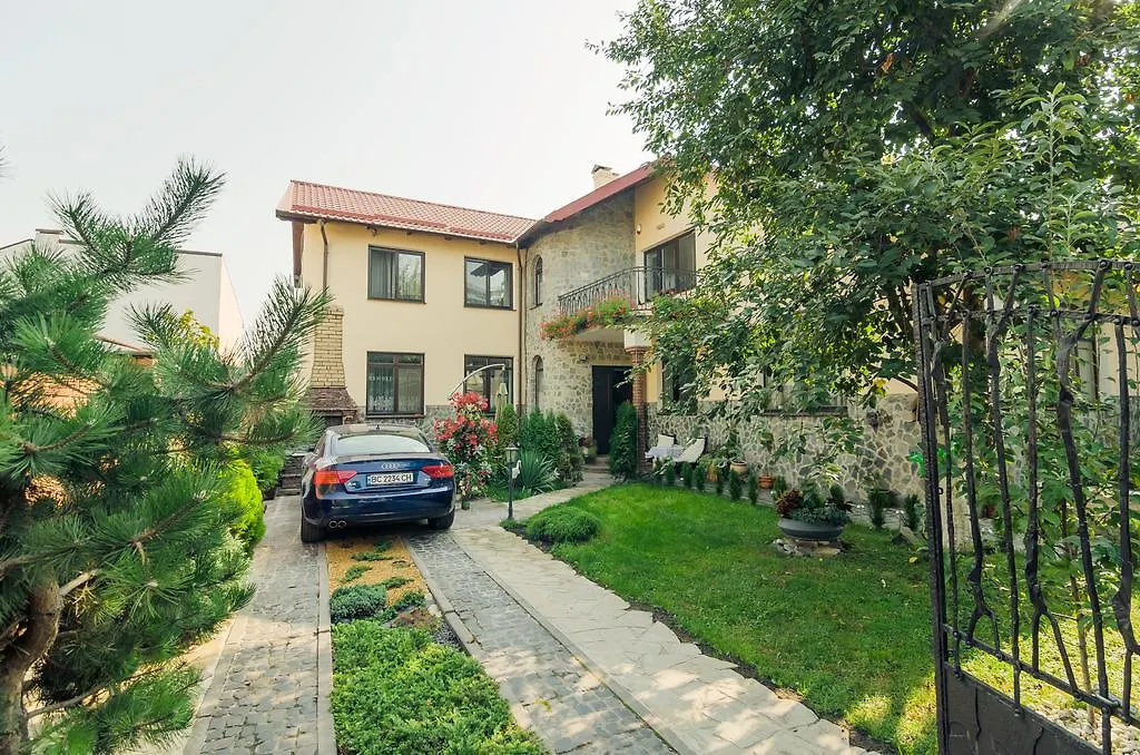 Guest house Saban Deluxe Hotel Lviv