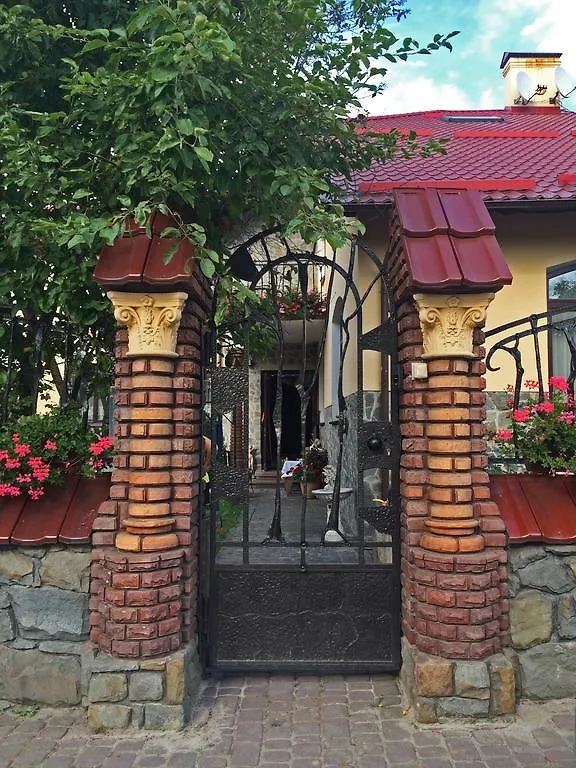 Guest house Saban Deluxe Hotel Lviv