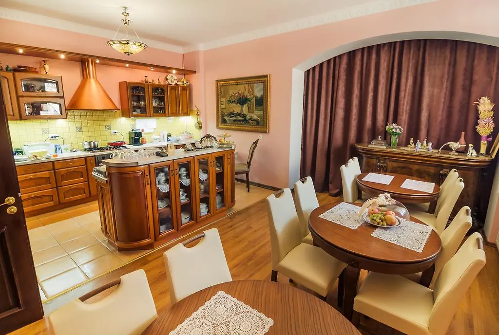 Saban Deluxe Hotel Lviv
