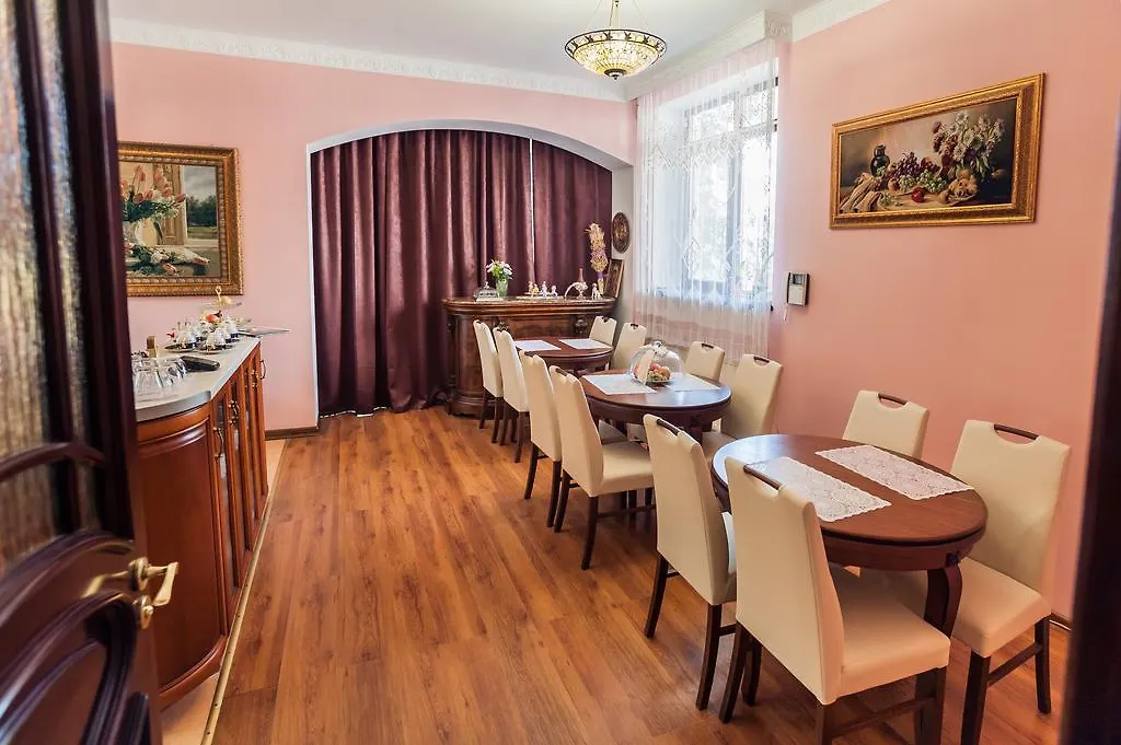 Guest house Saban Deluxe Hotel Lviv Ukraine