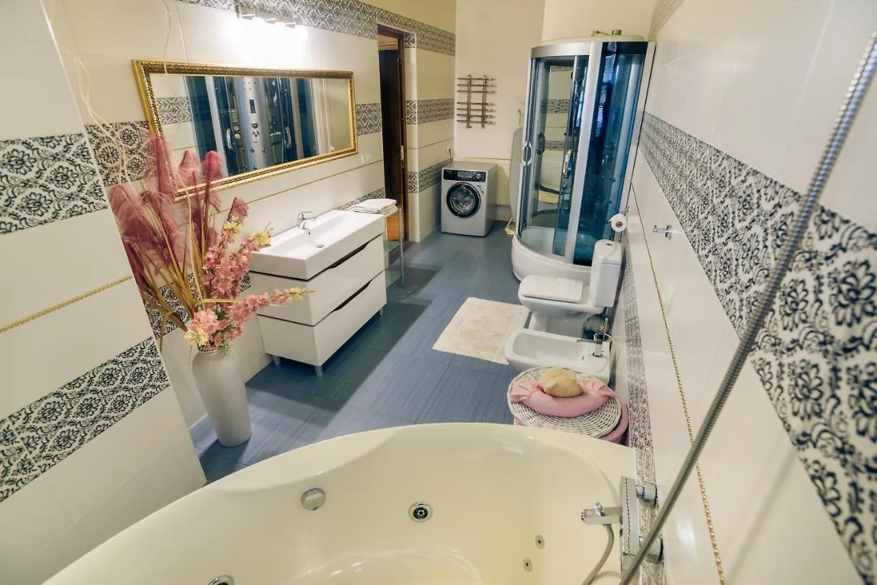 Saban Deluxe Hotel Lviv Guest house